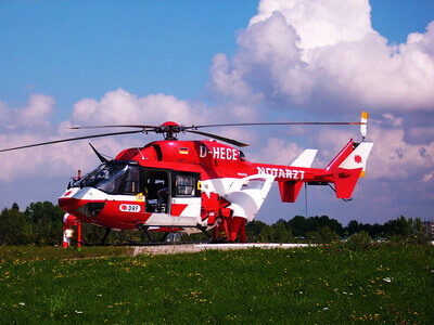 Notruf | Notfallhubschrauber (c) Karl-Heinz Laube  / pixelio.de