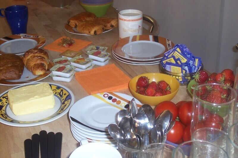 gemeinsames Frühstück als Start in einen gelingenden Tag (c) familienfreund.de
