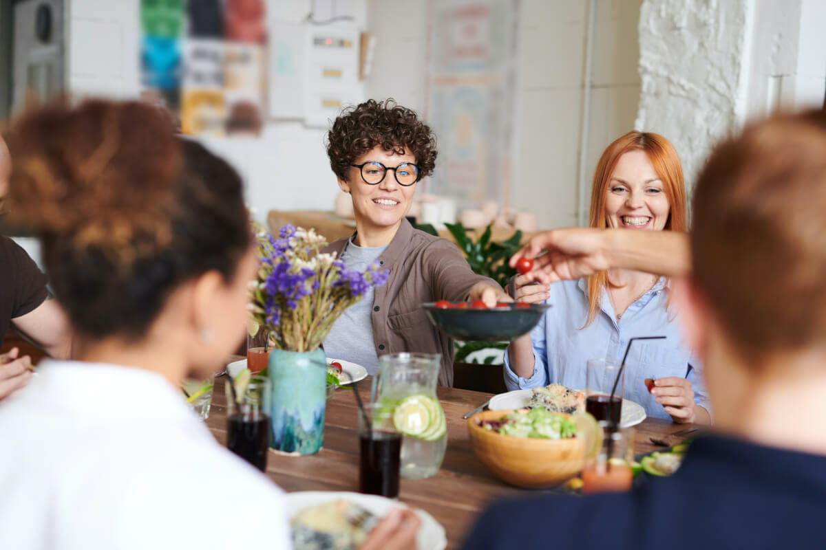 Mittagspause hilft gegen Stress und Burnout (c) Fauxels