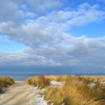 Urlaub | Auf dem Weg zum Strand (c) Andreas Hermsdorf / pixelio.de