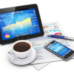 Computer | Büro Laptop, Statistik und Kaffee - Fotolia_49945614_XS © Scanrail - Fotolia.com