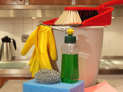 FamilienPutz (c) FotoLyriX #6377816 - fotolia.de